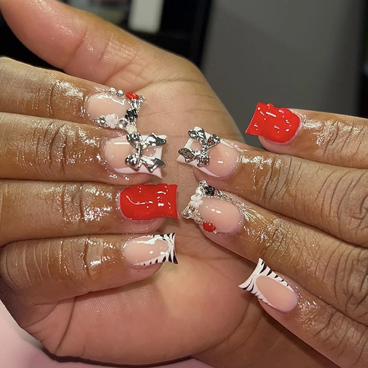 Nude Pink Duckbill Press-On Nails with 3D Bows (24 Pcs)