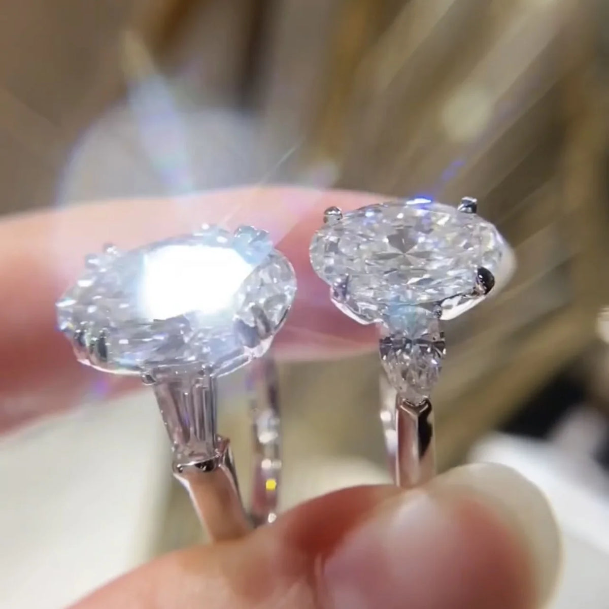 Oval Cut Three Stone Design VVS DEF Color IGI Lab Diamond CVD Women Ring