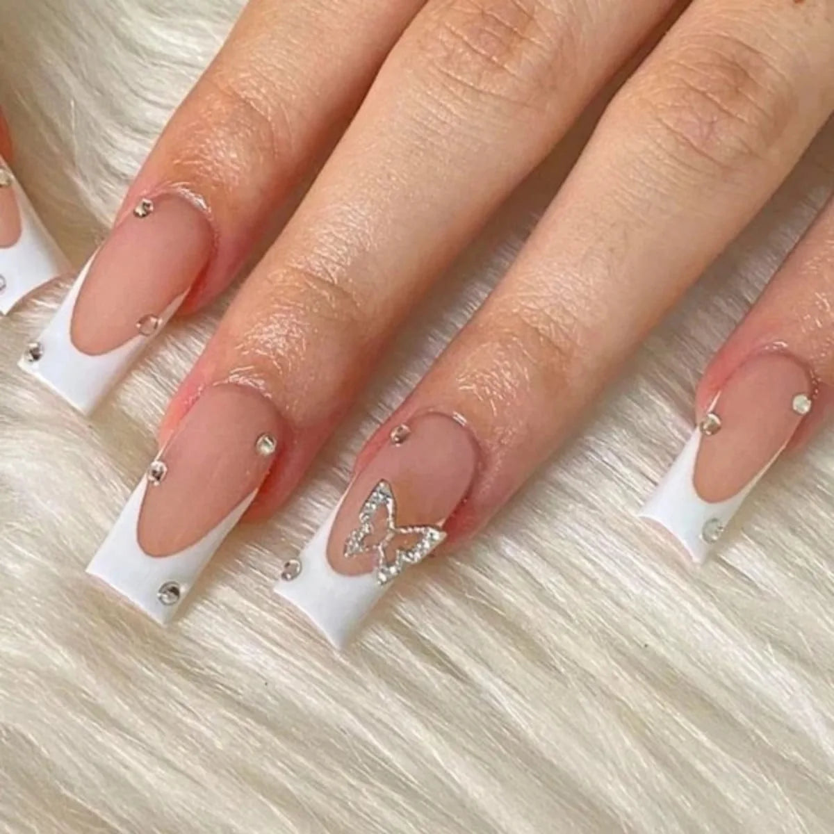 10 Handmade High-quality 3D Design Full Cover Fake Nails Wholesale Brand Logo Press-on Nails for Finger Application Black White