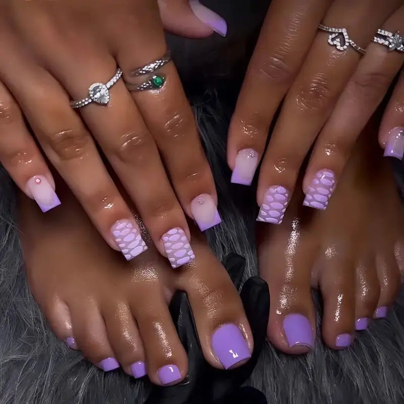 Popular Full Cover Artificial Toenails Fingernails Set with 3D Nail Art DIY Design Pre-designed Easy Application for Finger Use